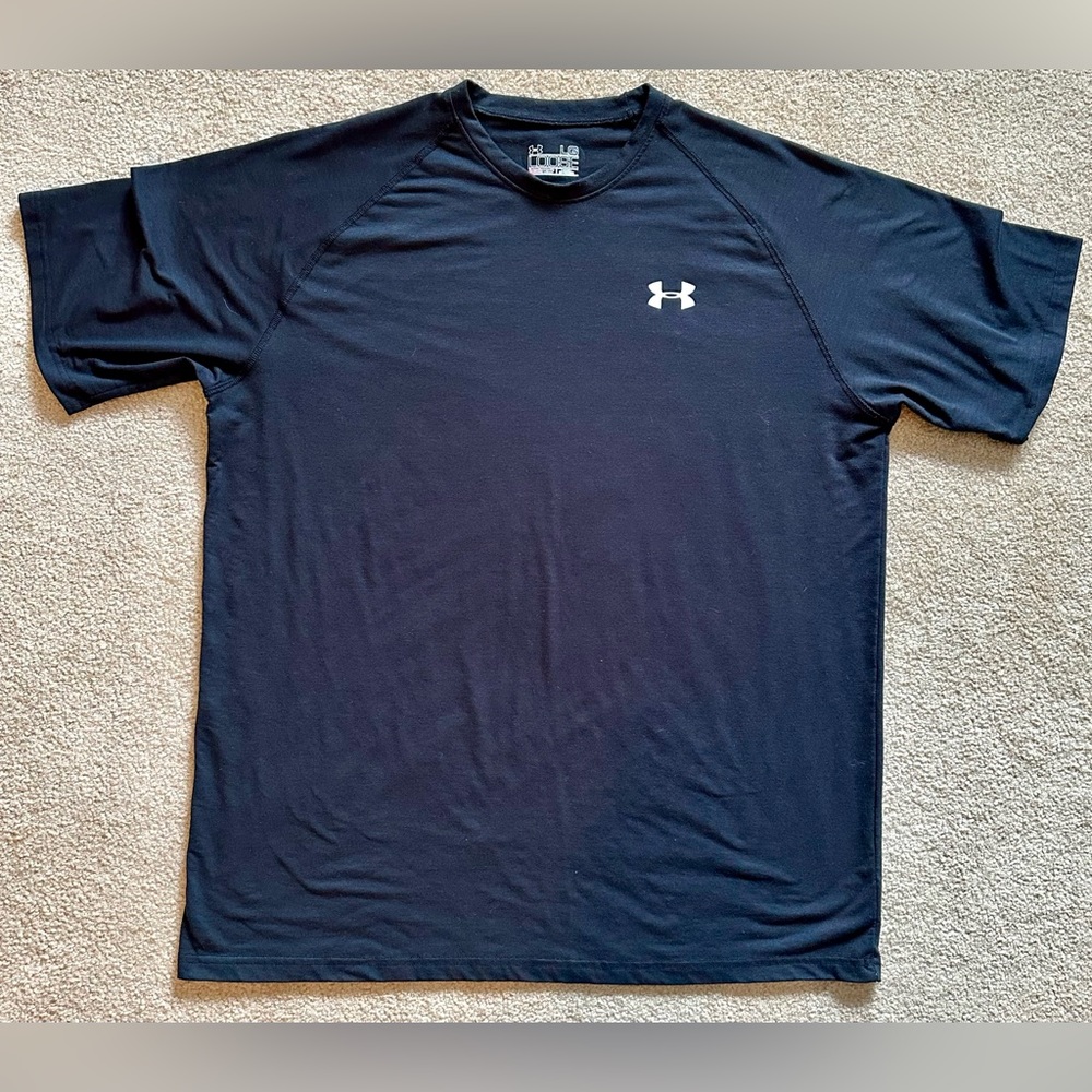 Men’s Under Armour Shirt - Loose fit